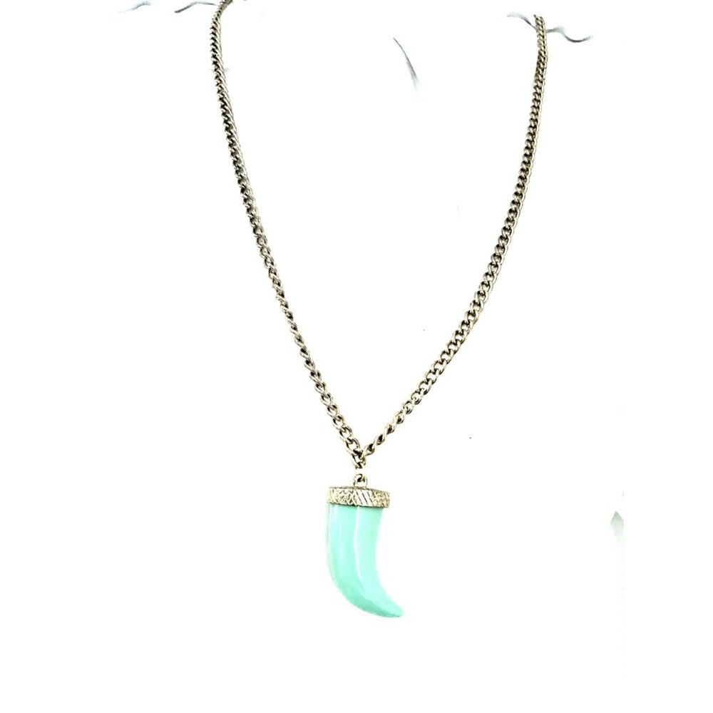 Tiger Tooth Pendant Shape Necklace with Cuban Link Gold Color Necklace